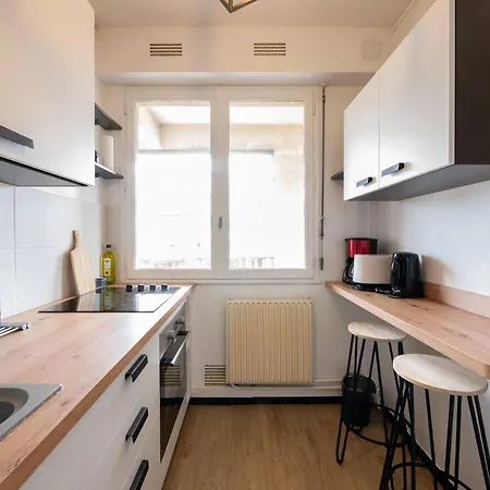 Apartment Le Bugatti - Centre - 4 Personnes - Reve Au Mans